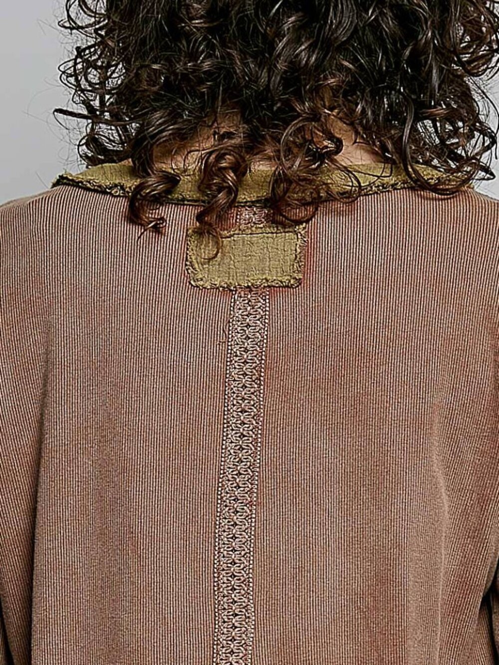 BNWT POL Solid Long Sleeve Round Neck Lace Trim Choco & Mustard Rib Knit Top - Picture 8 of 12